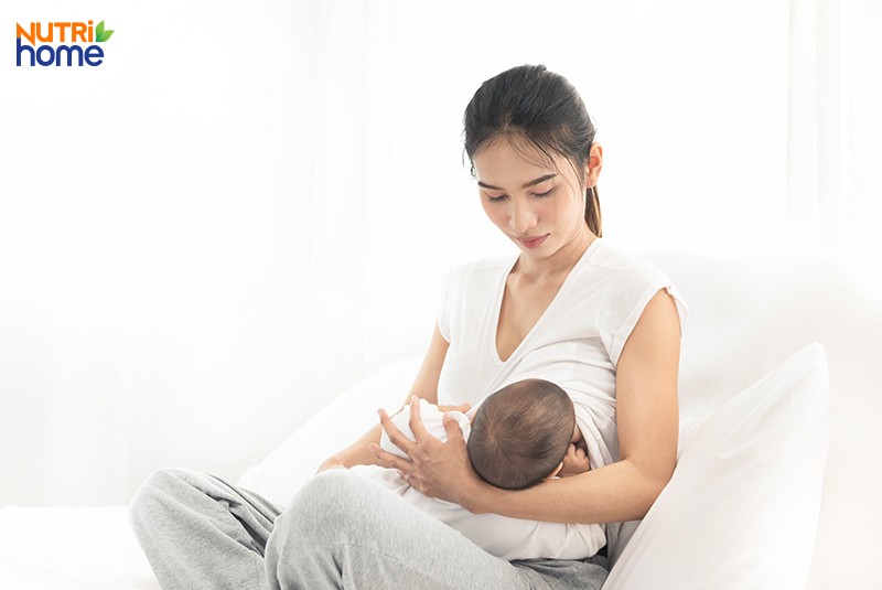 Trẻ em suy dinh dưỡng nên ăn gì? sữa mẹ