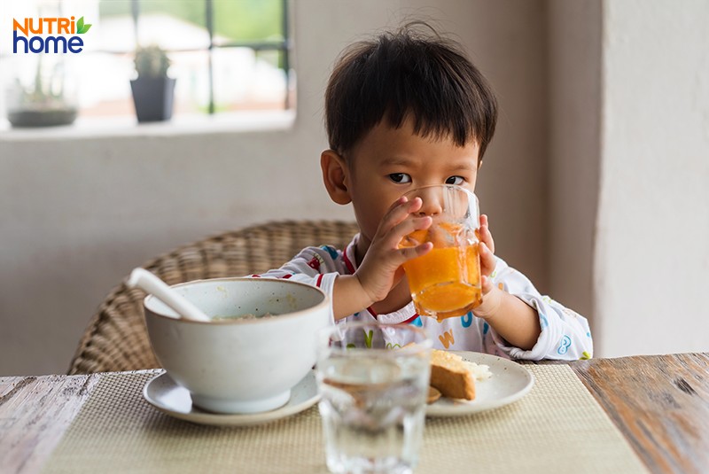 trẻ suy dinh dưỡng cần bổ sung gì