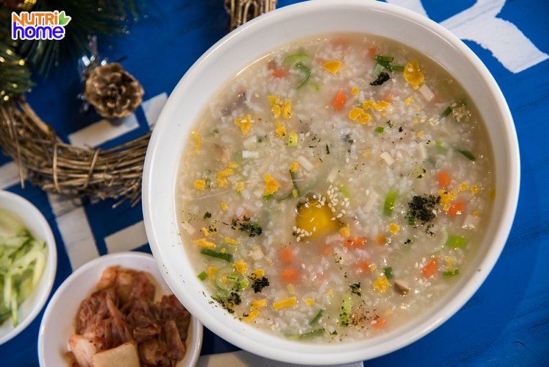 Cháo trứng gà thịt bò và nấm hương