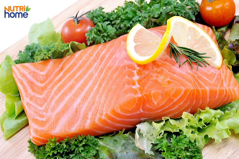 Thoái hóa khớp gối nên ăn cá béo