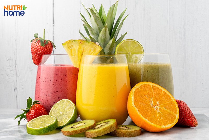 bị nhức đầu nên uống gì, sinh tố và nước ép trái cây