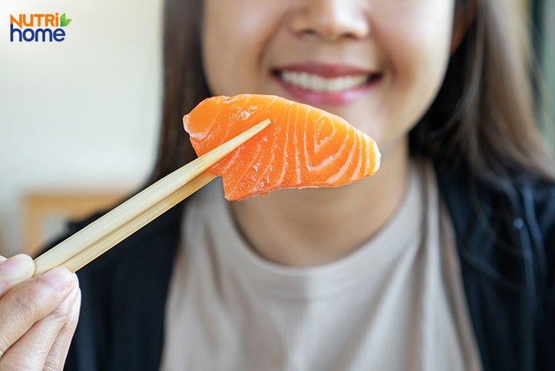 món ăn chữa đau đầu từ cá hồi