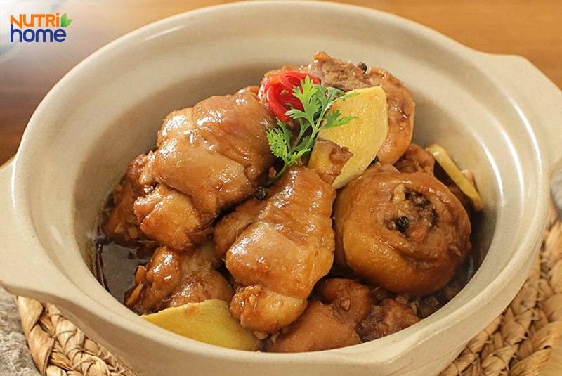 món ăn tốt cho người bị loãng xương, gà kho gừng