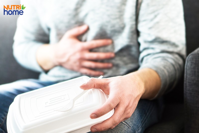 Tránh ăn uống quá no trước khi ngủ điều trị mất ngủ