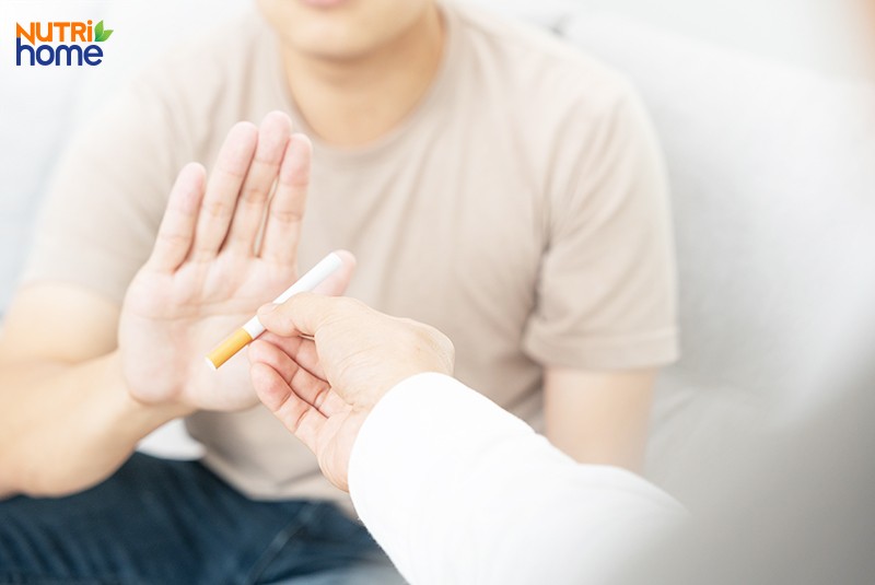 cách hạ huyết áp không dùng thuốc, bỏ thuốc lá