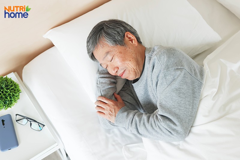 Ngủ đủ giấc giúp tăng cường trí nhớ cho người già