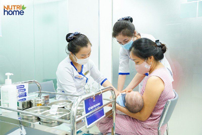 Khi nào có chống chỉ định và tạm hoãn tiêm chủng ở trẻ em?