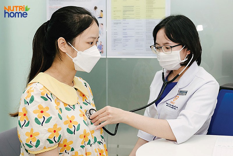 Trao đổi kỹ với bác sĩ trước khi quyết định tiêm vắc xin