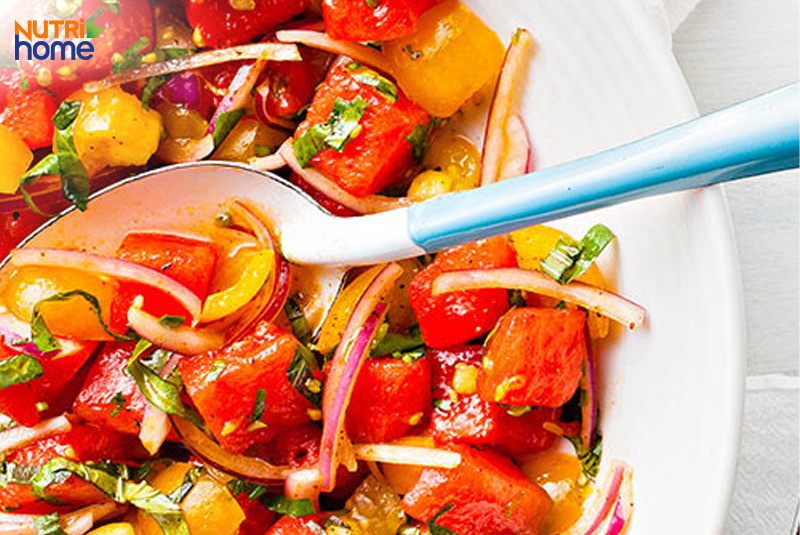 Salad cà chua và dưa hấu cho người bệnh tiểu đường