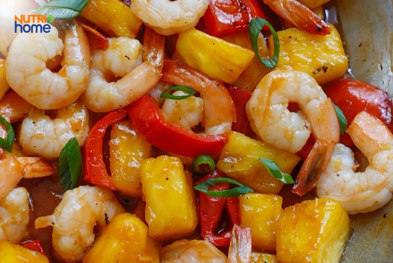 Tôm xào sốt BBQ với thơm cho người bệnh tiểu đường