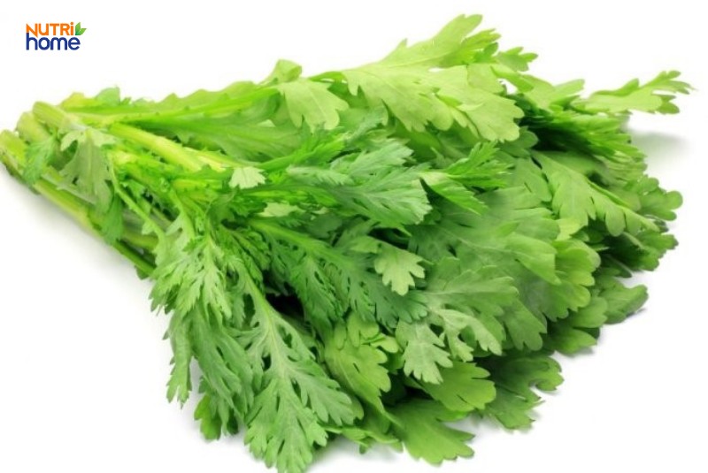 Ngoài rau cải, bà bầu nên ăn cải cúc (tần ô)