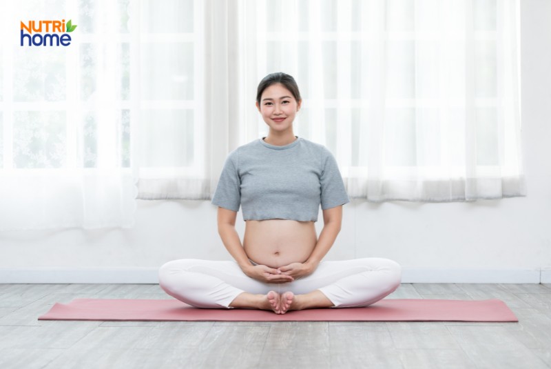 Luyện tập nhẹ nhàng giúp kiểm soát cân nặng bà bầu