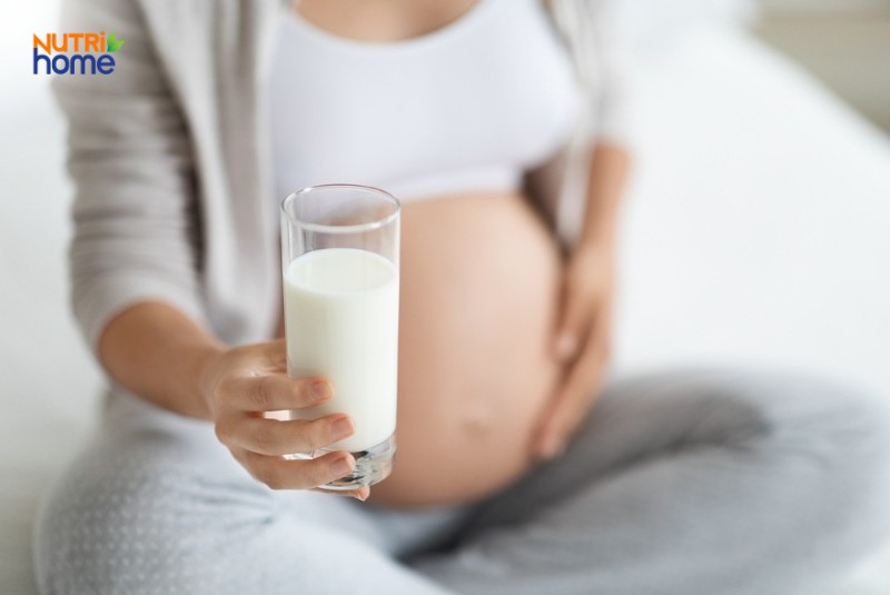 ăn gì con tăng cân nhanh 3 tháng cuối, sữa tươi không đường