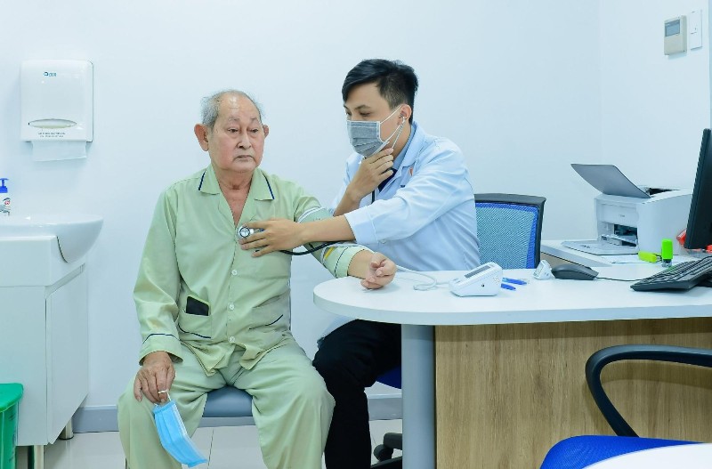 Đội ngũ bác sĩ và điều dưỡng nhiều kinh nghiệm