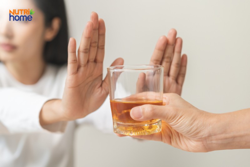 ung thư vú không nên ăn gì, tránh rượu bia