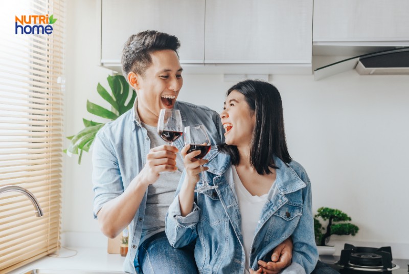 ăn gì để tăng ham muốn, uống rượu vang