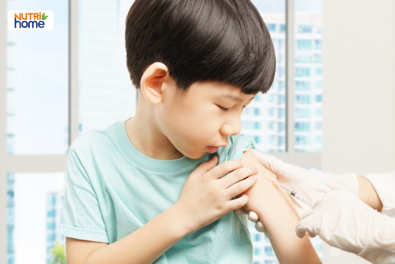 Tầm quan trọng của việc tiêm chủng đúng lịch đối với trẻ em dưới 12 tuổi