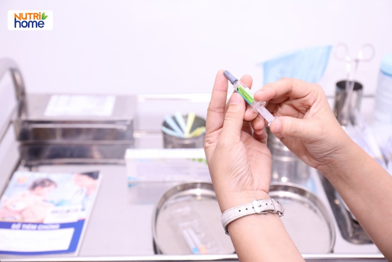 bảng giá tiêm phòng cho trẻ sơ sinh