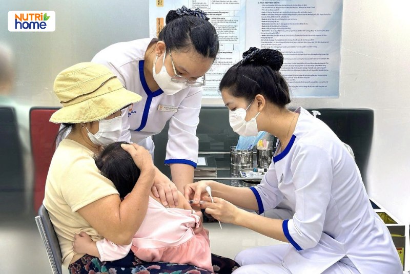 các loại vacxin tiêm cho trẻ dưới 1 tuổi