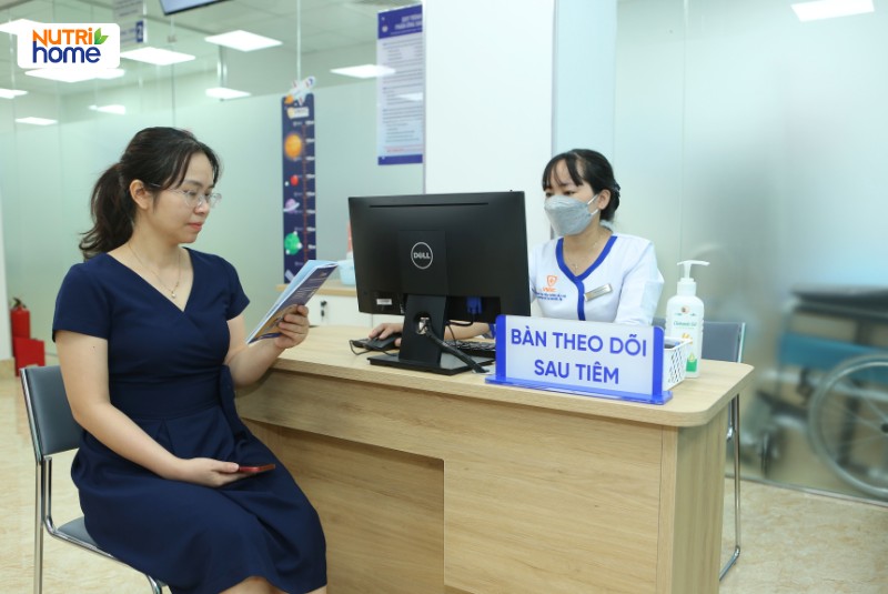 mũi tiêm phế cầu cho người lớn