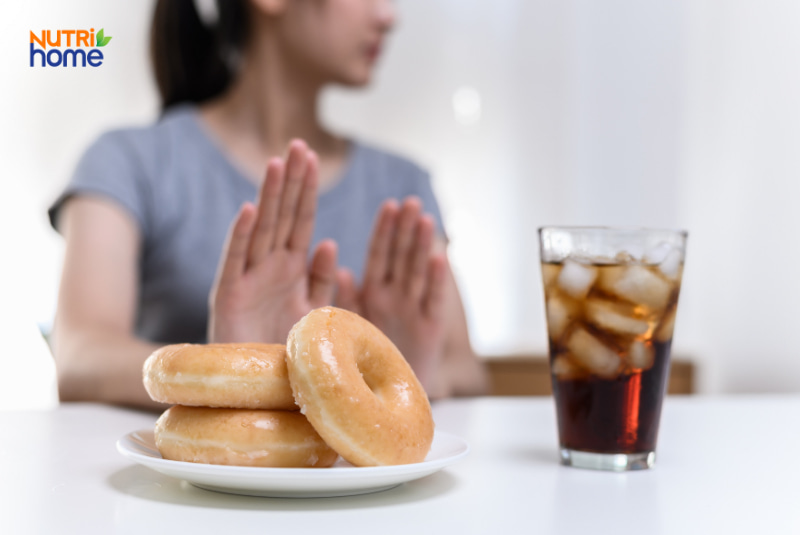 ldl cholesterol cao kiêng ăn gì