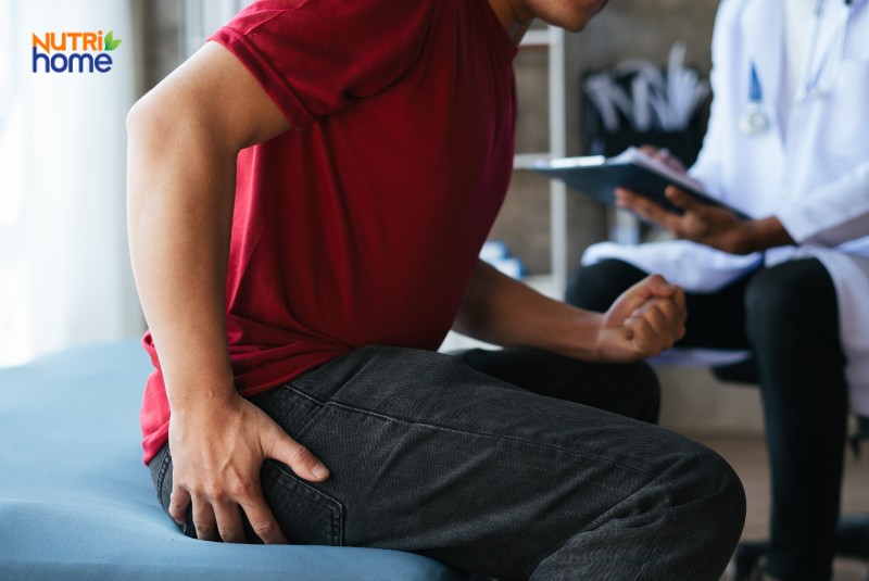 Nam giới đau rát khi ngồi, cần thăm khám sau phẫu thuật trĩ