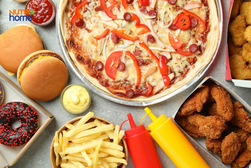 Thức Ăn Nhanh Như Pizza, Gà Rán, Khoai Tây Chiên Gây Hại Cho Người Bị Trĩ