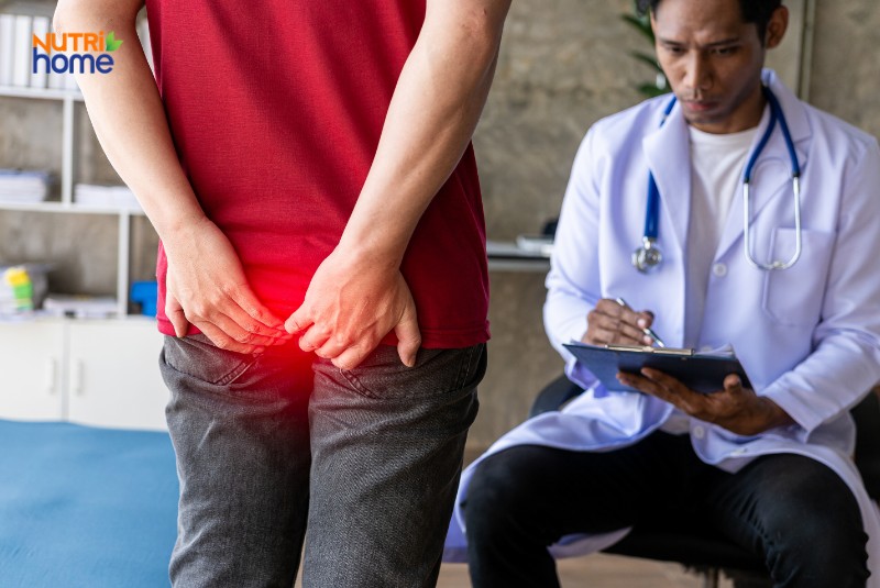 Bệnh nhân bị trĩ nội độ 4 khám tại phòng khám chuyên khoa hậu môn