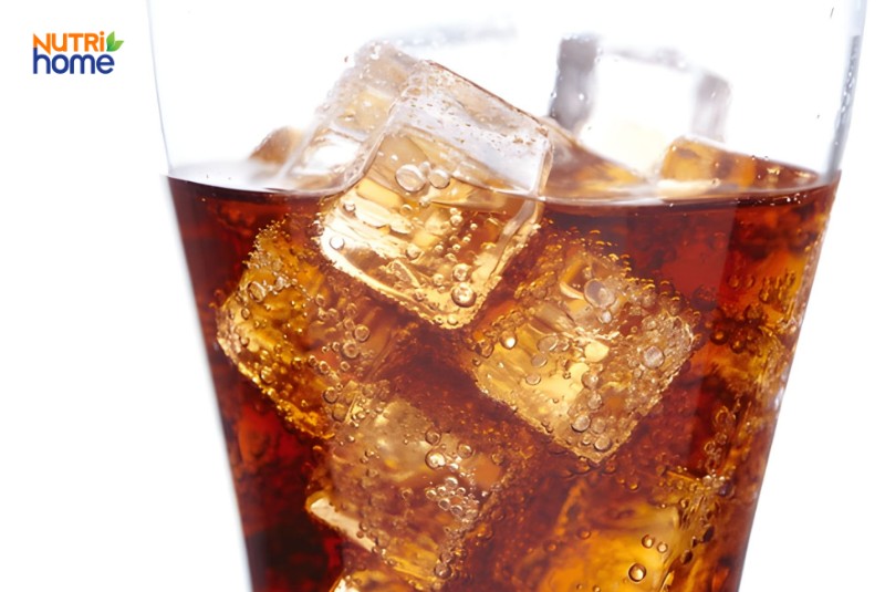 Nước Ngọt Có Gas Với Đá – Đồ Uống Nên Tránh Khi Bị Trào Ngược Dịch Mật