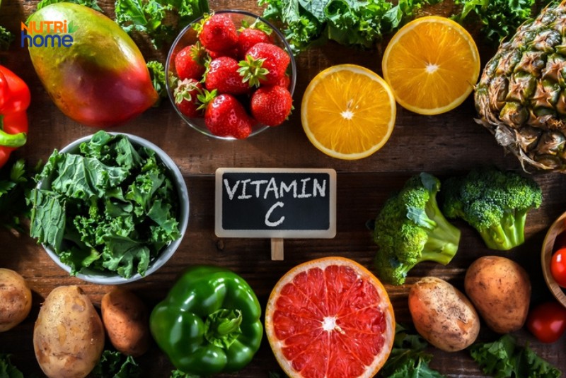 Các loại rau củ và trái cây giàu vitamin C giúp hỗ trợ chức năng gan mật